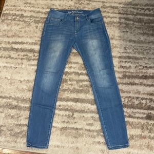 EUC Wallflower Authentic Denim Jeggings